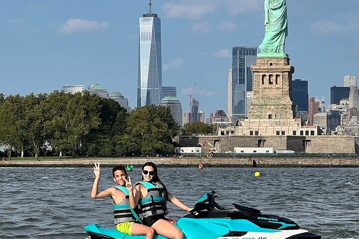 NYC Jet Ski Landmark Sightseeing Tours