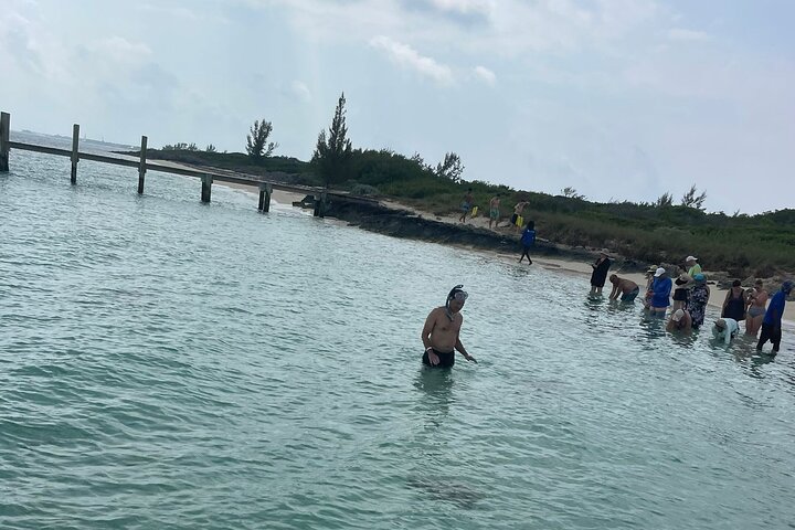 Honeymoon Harbour and The Sapona Day Trip
