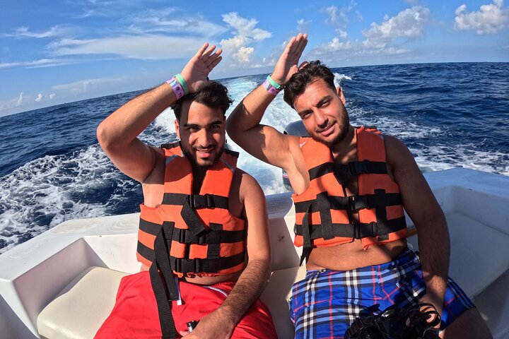 Private Whale Shark Adventure in Isla Mujeres and Cancun