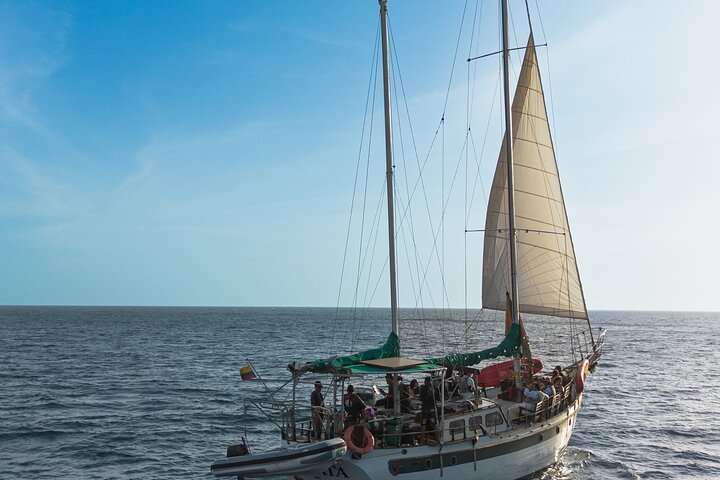 Tayrona Sailing Sailboat trip