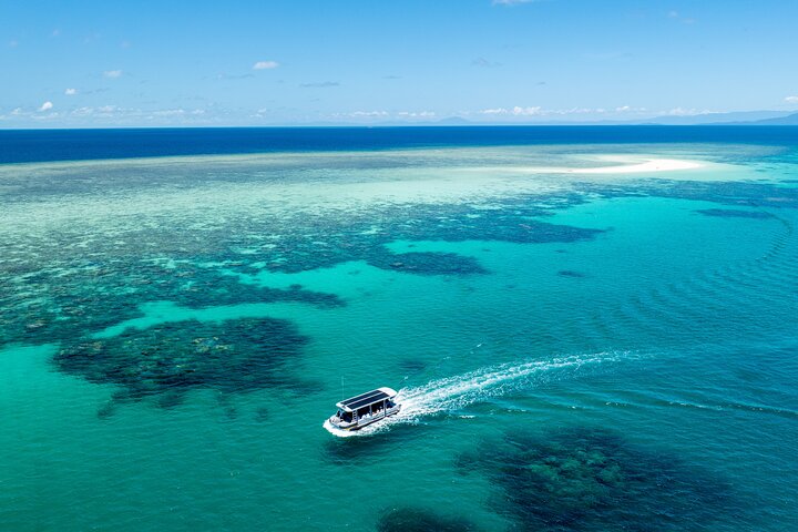 Outer Reef Mackay Cay Sail & Snorkel Adventure from Port Douglas