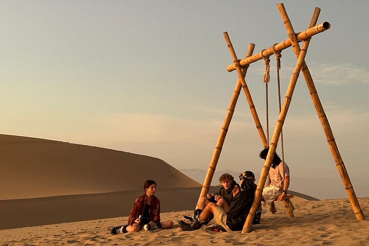 From Ica to Huacachina: Buggy and Sandboarding Tour with Sunset