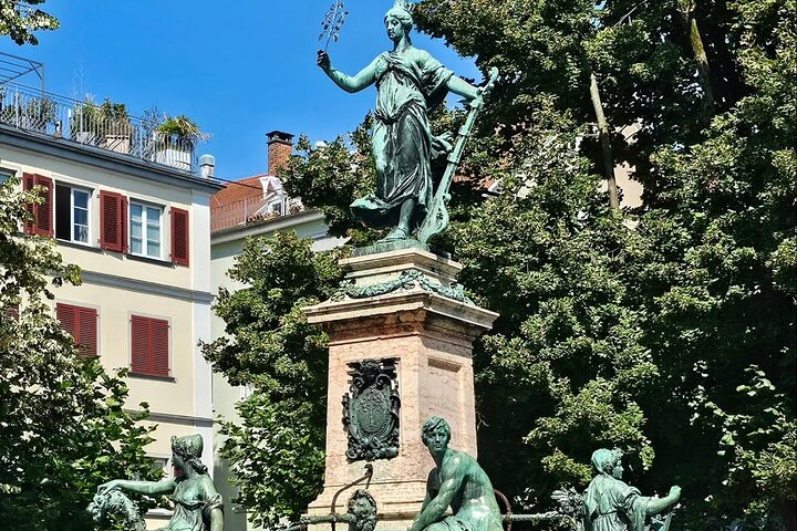 Discover 4 Countries in One Day from Zurich in Small Group