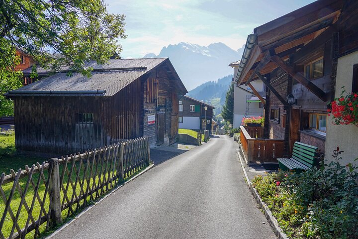 Lauterbrunnen-Mürren: Swiss Alps Small Group Tour from Bern