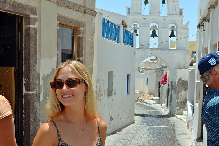 Santorini Highlights Small-Group Tour with Wine Tasting option