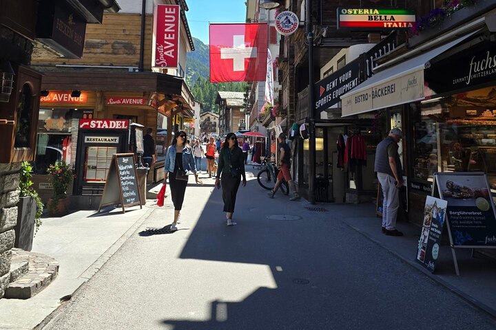 Zermatt Village Walk and Glacier Paradise Private Day Trip
