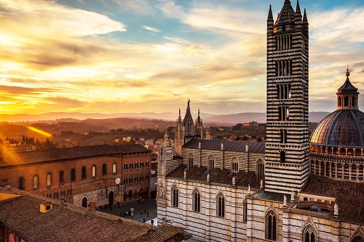 Siena, S.Gimignano & Chianti Tasting Small Group from Montecatini