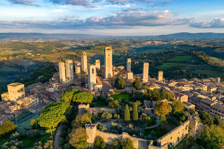 Siena, S.Gimignano & Chianti Tasting Small Group from Montecatini