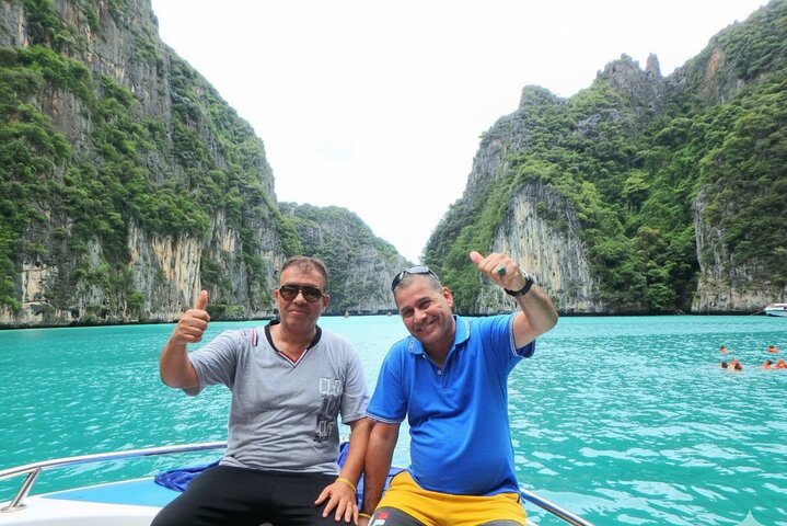 Best of Phi Phi Island Adventure Day Tour with Lunch from Phuket