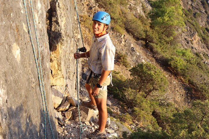 Lisbon Rock Climbing Experience