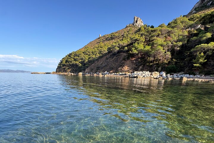 Cagliari boat tour : 5 swim stops, snorkeling & Sardinian aperitif