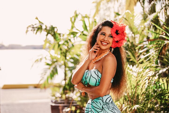 Oahu: Ka Moana Lūʻau at Aloha Tower – Oceanfront Luau Show