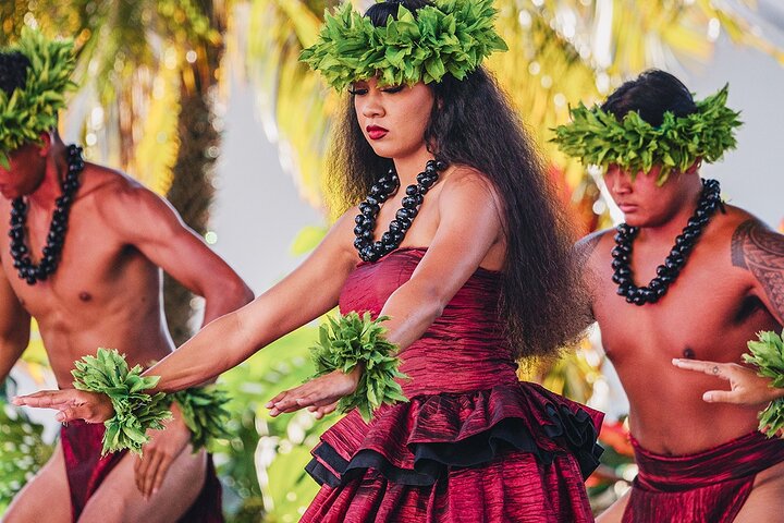 Oahu: Ka Moana Lūʻau at Aloha Tower – Oceanfront Luau Show
