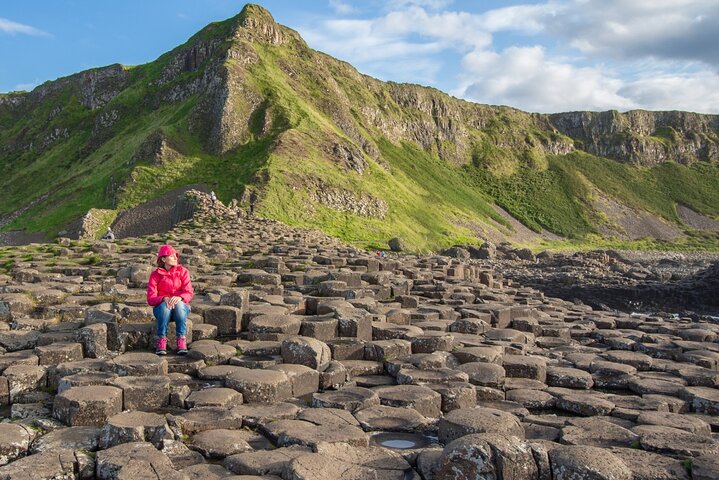 Dublin to Dunluce Castle, Giant's Causeway and Belfast Day Tour