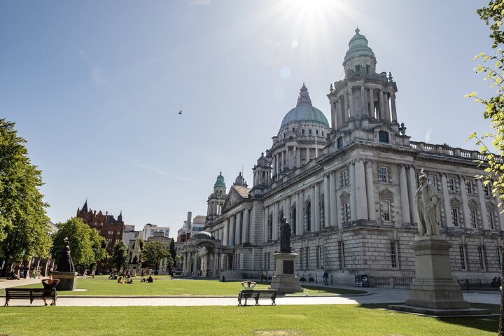 Dublin to Dunluce Castle, Giant's Causeway and Belfast Day Tour