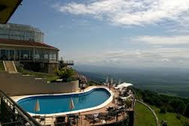 Discover amazing landscapes history and cuisine of Tucumán