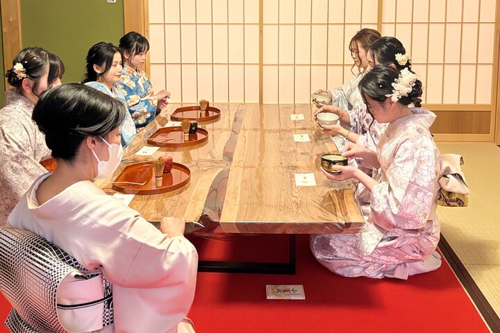 Private Kimono and Tea Ceremony Experience in Inuyama Castle Town