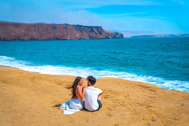 Lima to Paracas: Islands, Slave Tunnels & National Park in 1 day!