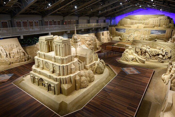 Tottori Sand Dunes and Authentic Local 1 Day Tour