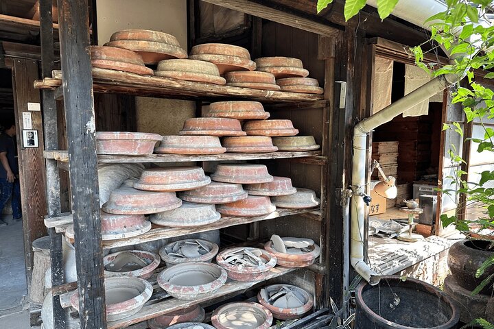 Tokoname Pottery and Teapots Studio Visit and Town Tour