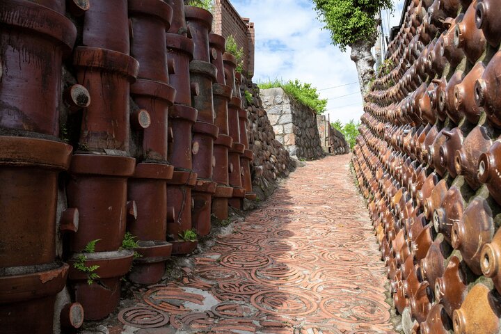 Tokoname Pottery and Teapots Studio Visit and Town Tour