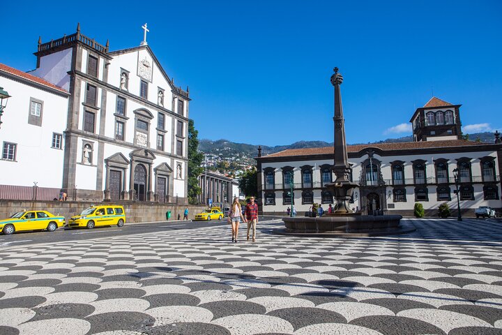 Taste Funchal: food, wine & cultural tour