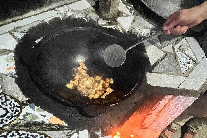 Authentic Uzbek Plov Cooking Experience