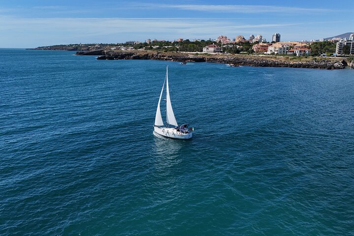 Sailing experience in Cascais