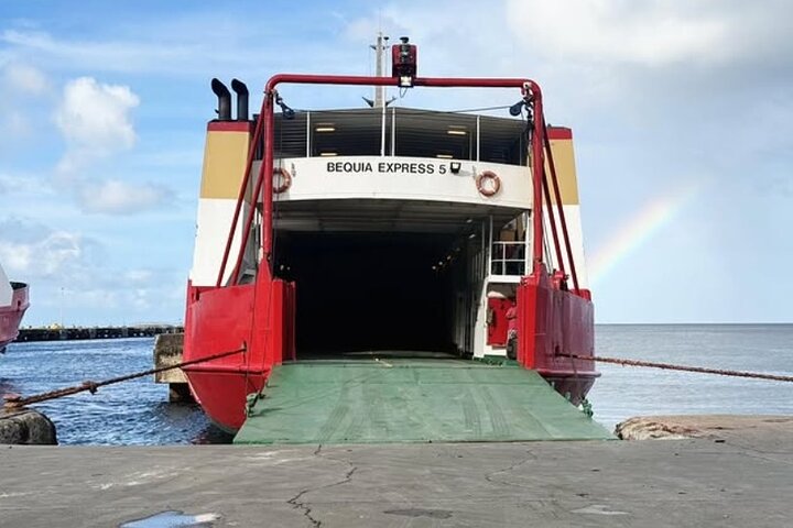 Bequia Ferry Airport Transfer – Private Pickup from SVG