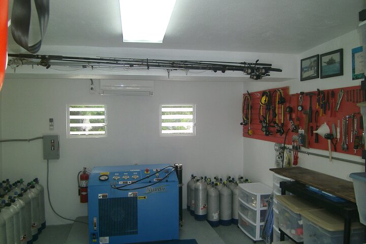 Anguilla Based:Scheduled 2-Tank Dive (Certified Divers)