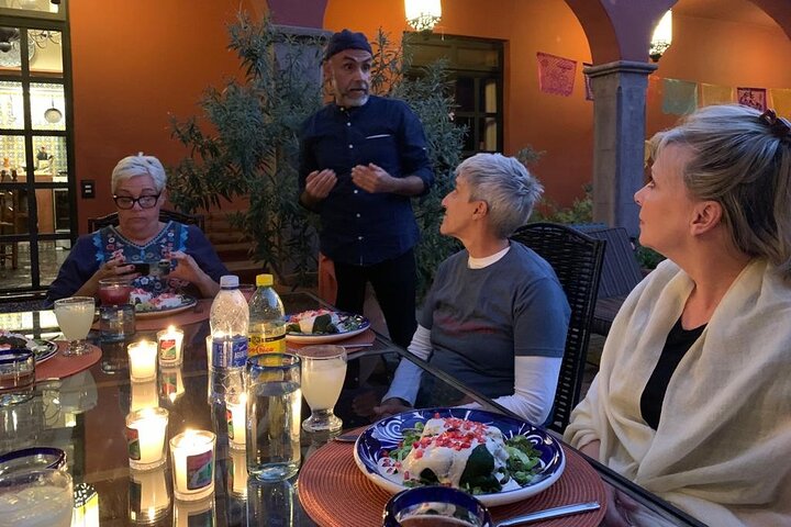 Gourmet Night Tour in San Miguel: Haute Cuisine and Local Chefs