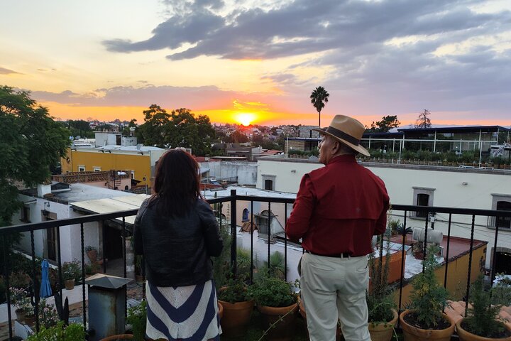 Gourmet Night Tour in San Miguel: Haute Cuisine and Local Chefs
