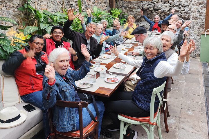 Gourmet Night Tour in San Miguel: Haute Cuisine and Local Chefs