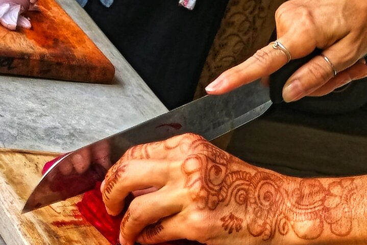 Sri Lankan cooking class with Nilu Kandy( FREE PICKUP & Drop)