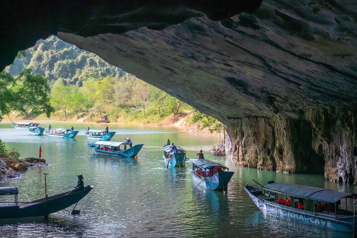 Phong Nha Cave and Paradise Cave: Guided Boat Tour & Exploration