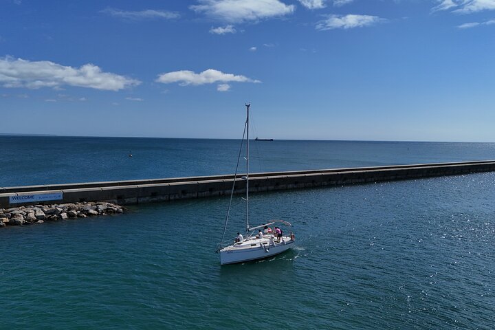 Sailing experience in Cascais