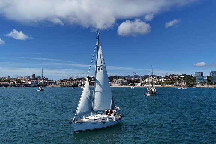 Sailing experience in Cascais