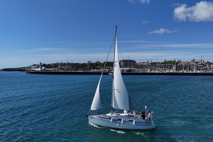 Sailing experience in Cascais