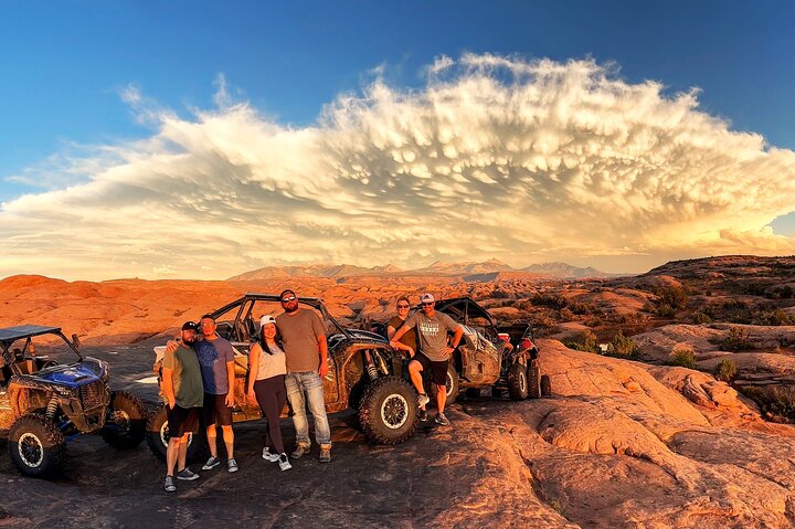 BEST! Hell's Revenge U-Drive 4X4 Tour in Moab +Dinosaur Tracks!