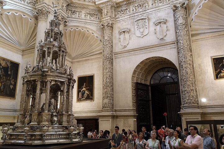Alcazar and Cathedral of Seville Tour with Skip the Line Tickets