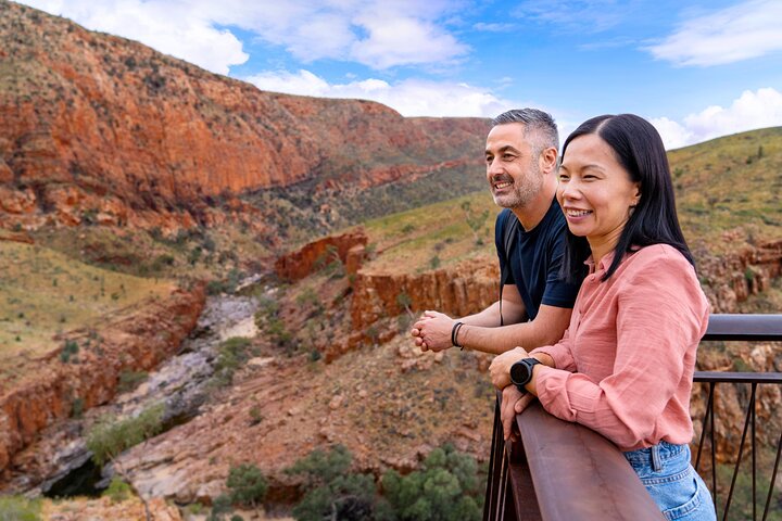 West MacDonnell Ranges & Standley Chasm Day Trip from Alice Springs