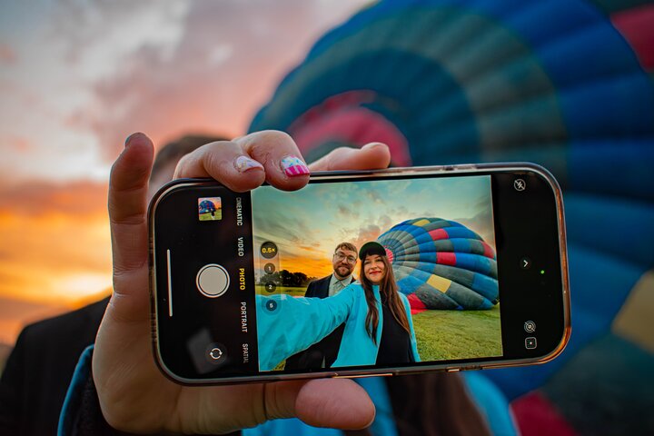 Balloon flight + pick up in CDMX + Breakfast in Cave + Pyramids