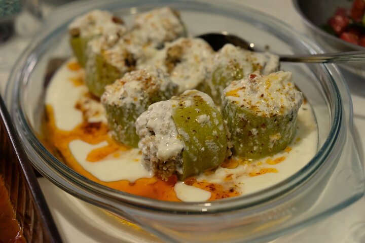 Authentic Home Cooking Class in Gaziantep with Local Family