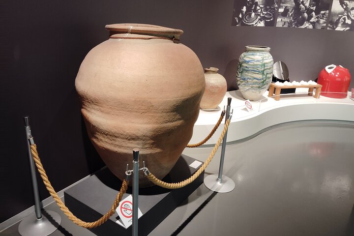 Shiga: Discover the Living Tradition of Shigaraki Pottery