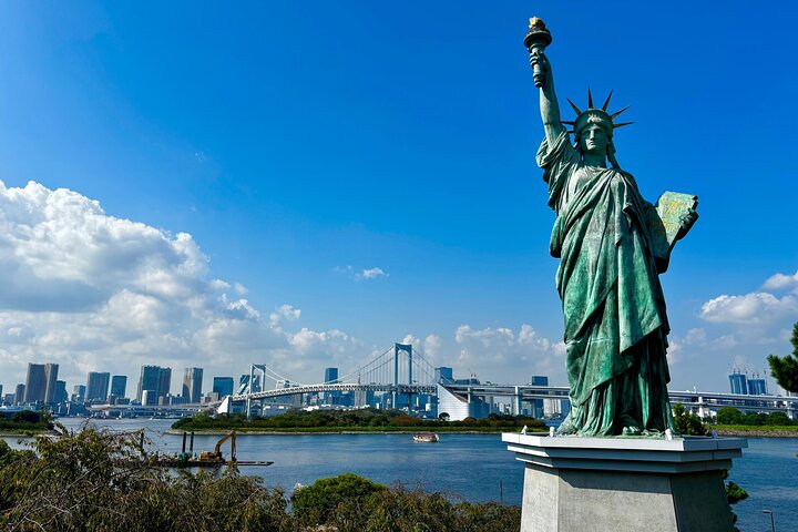 Tokyo Private Discovery Tour | Unique Insights & Must Sees