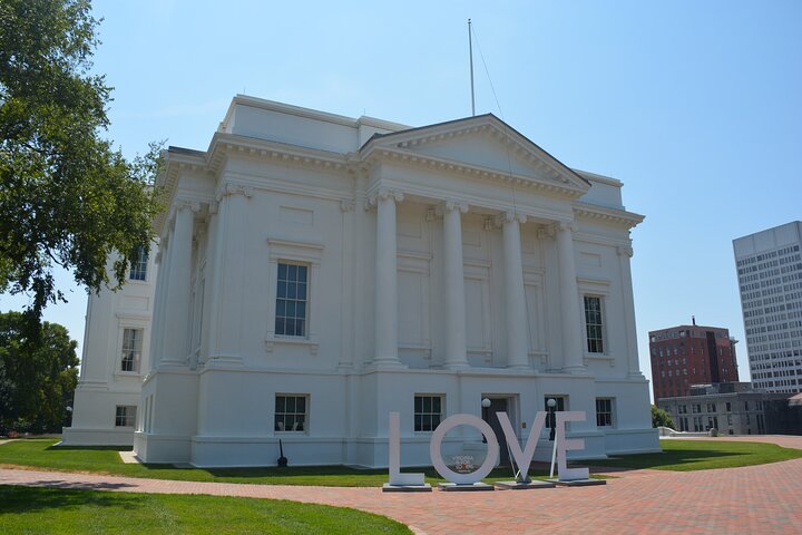 Richmond Capitol Grounds Walking Tour with Expert Historian