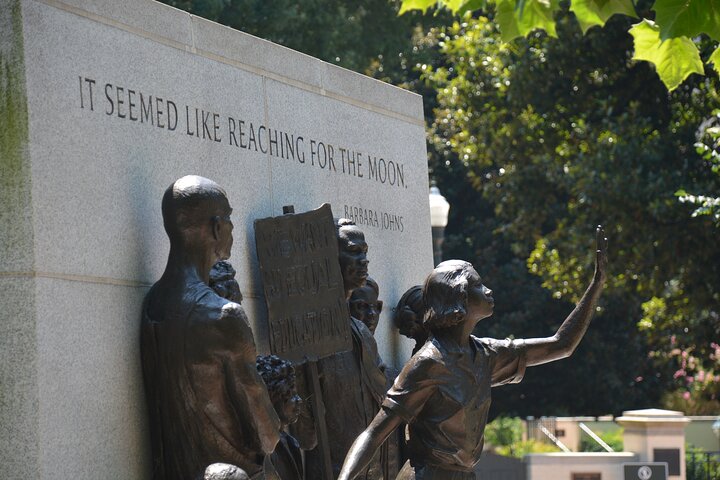 Richmond Capitol Grounds Walking Tour with Expert Historian