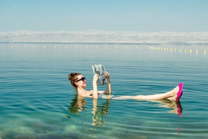 Jerash and Dead Sea with Resort Access & Lunch