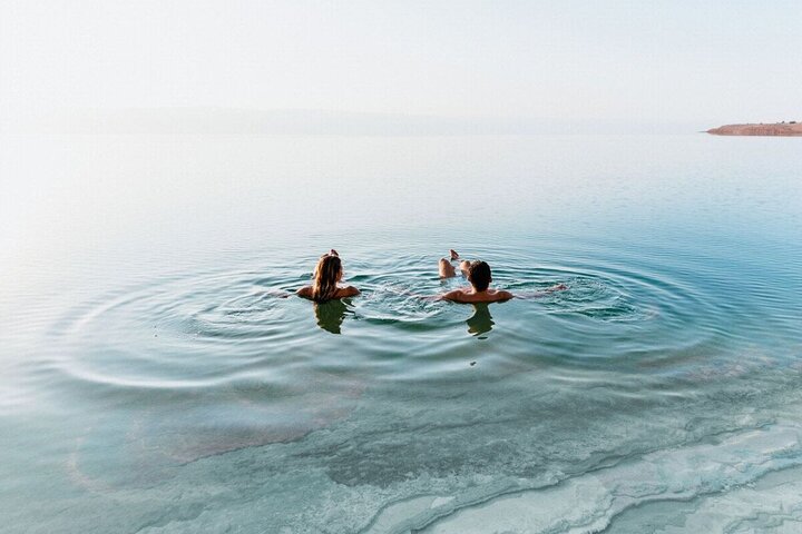 Jerash and Dead Sea with Resort Access & Lunch