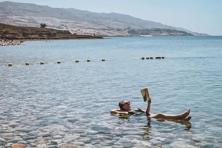 Jerash and Dead Sea with Resort Access & Lunch